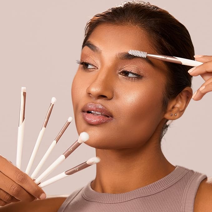 Real Techniques - 8 Everyday Eye Essentials