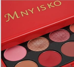 Classic Deluxe Vanity Case Make-Up Kit © Ⓢ